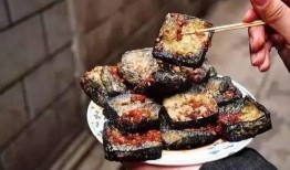 央视新闻爆料臭豆腐视频,臭豆腐制作过程引关注，食品安全再成焦点